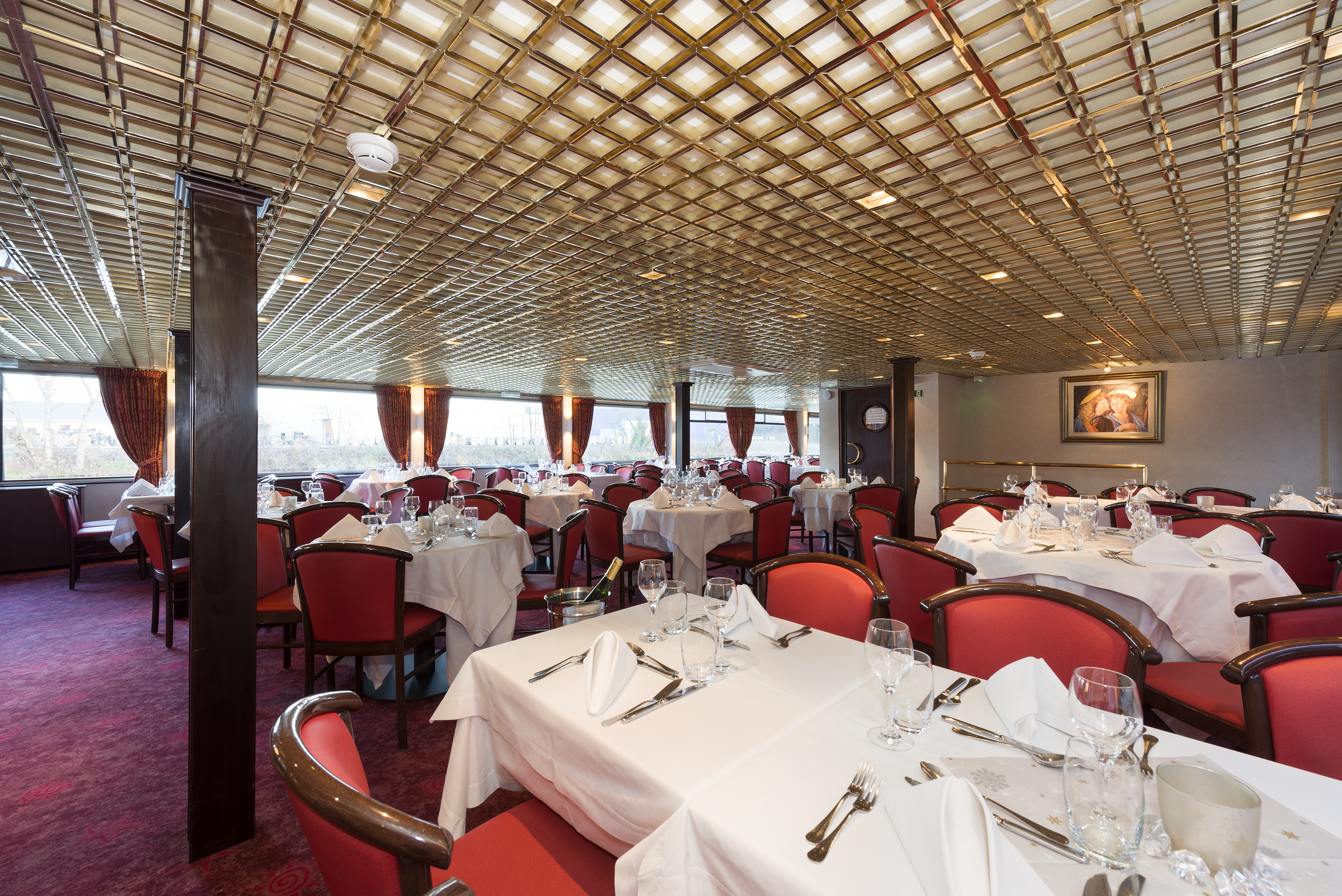 CroisiEurope MS Mona Lisa Restaurant 1.jpg